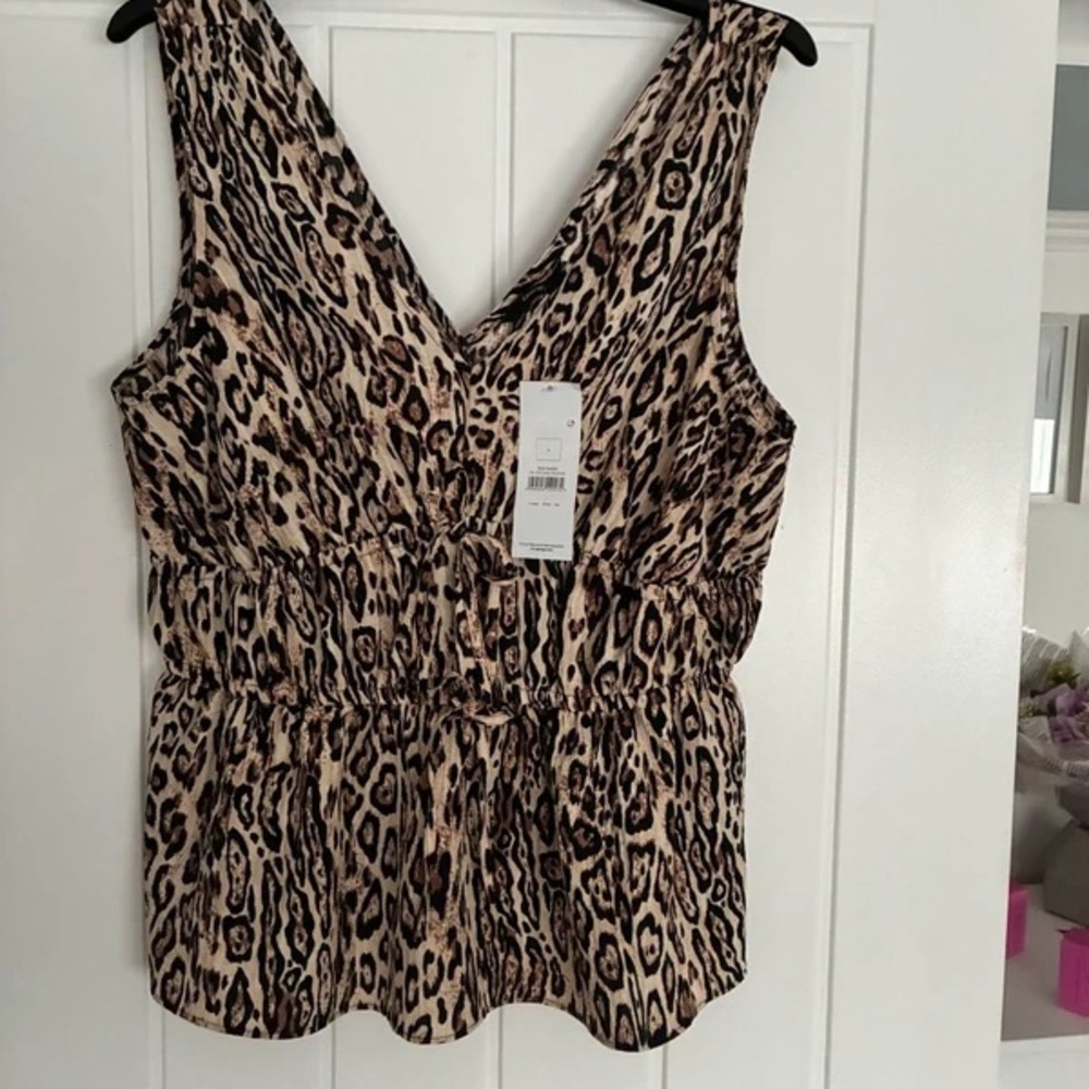 Stylish Animal Print Sleeveless Blouse